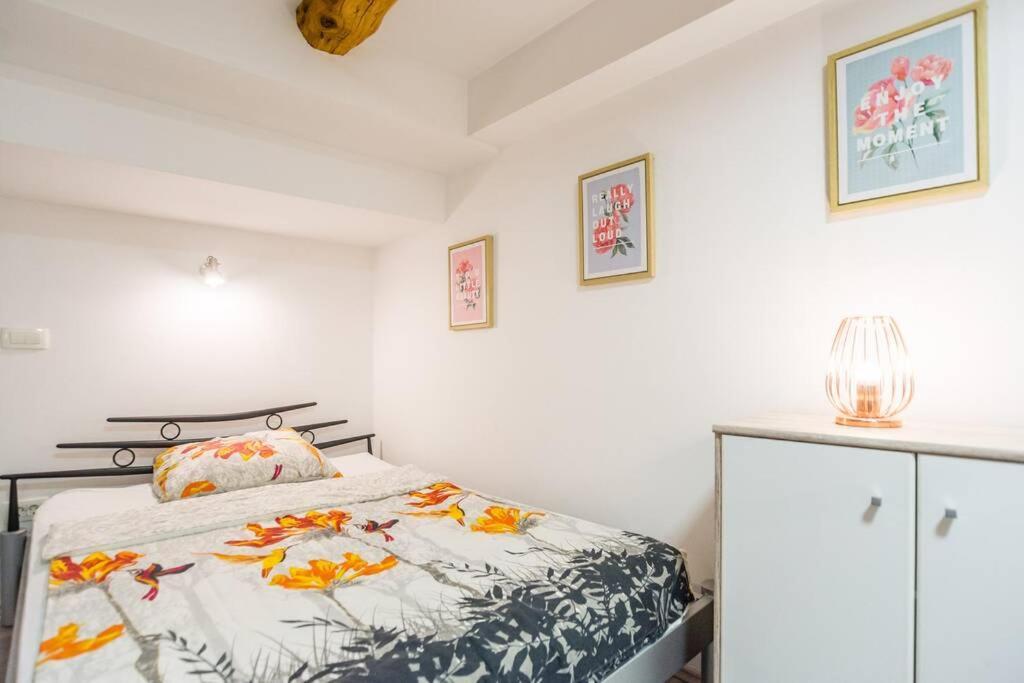 Apartma N'Poznam Tobacna Liubliana Exterior foto