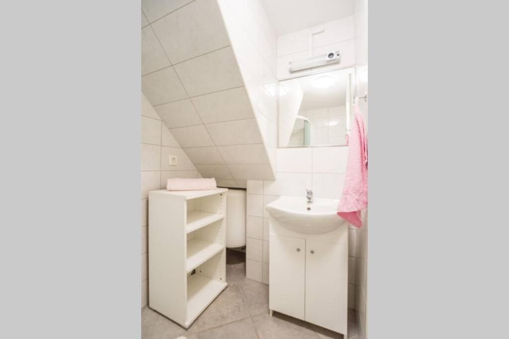 Apartma N'Poznam Tobacna Liubliana Exterior foto